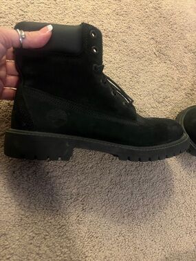Timberland Black Lace-Up Ankle Boots. Kids size 5 women’s 7.